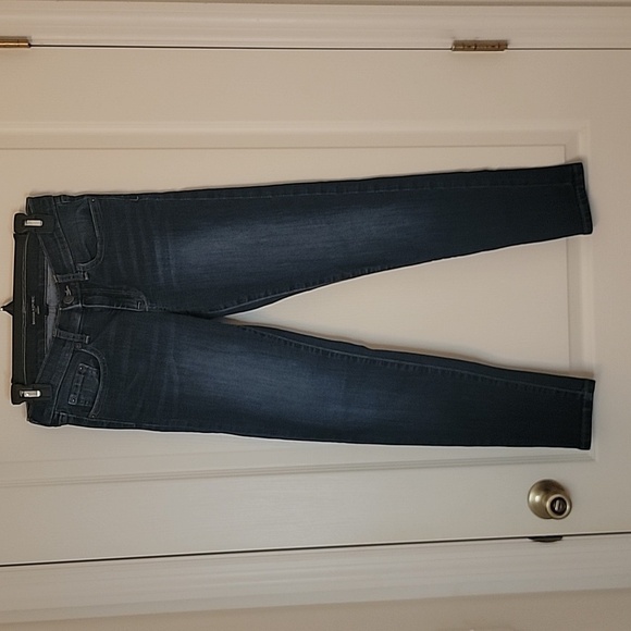 Banana Republic, Size 2 / 26, Skinny, Excellent Used Condition. - Picture 7 of 9